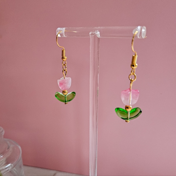 Handmade Glass Tulip Earrings - Picture 1 of 3